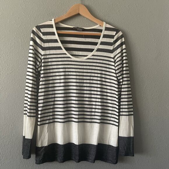 Vince Striped Top‎ - Picture 3 of 6